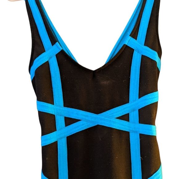 Color Block Dress - Picture 2 of 4